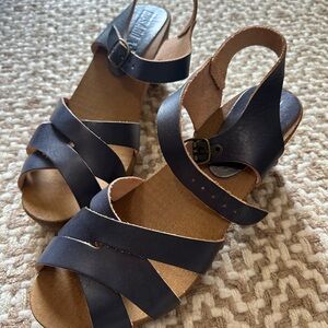 Alia sandals by bosabo handmade in France in dark purple